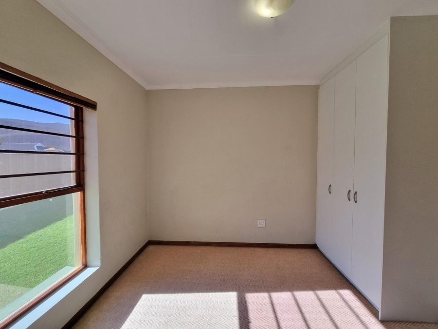 3 Bedroom Property for Sale in Sandbaai Western Cape